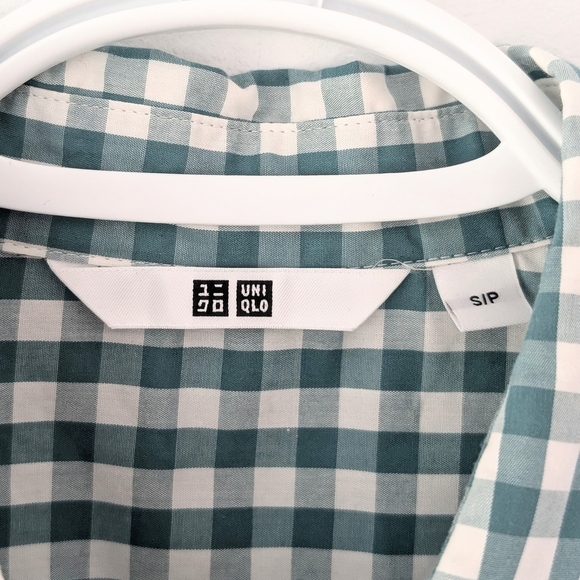 Uniqlo Women's Green Gingham Short Sleeve Button Down Shirt ~ Size Small - Picture 5 of 10